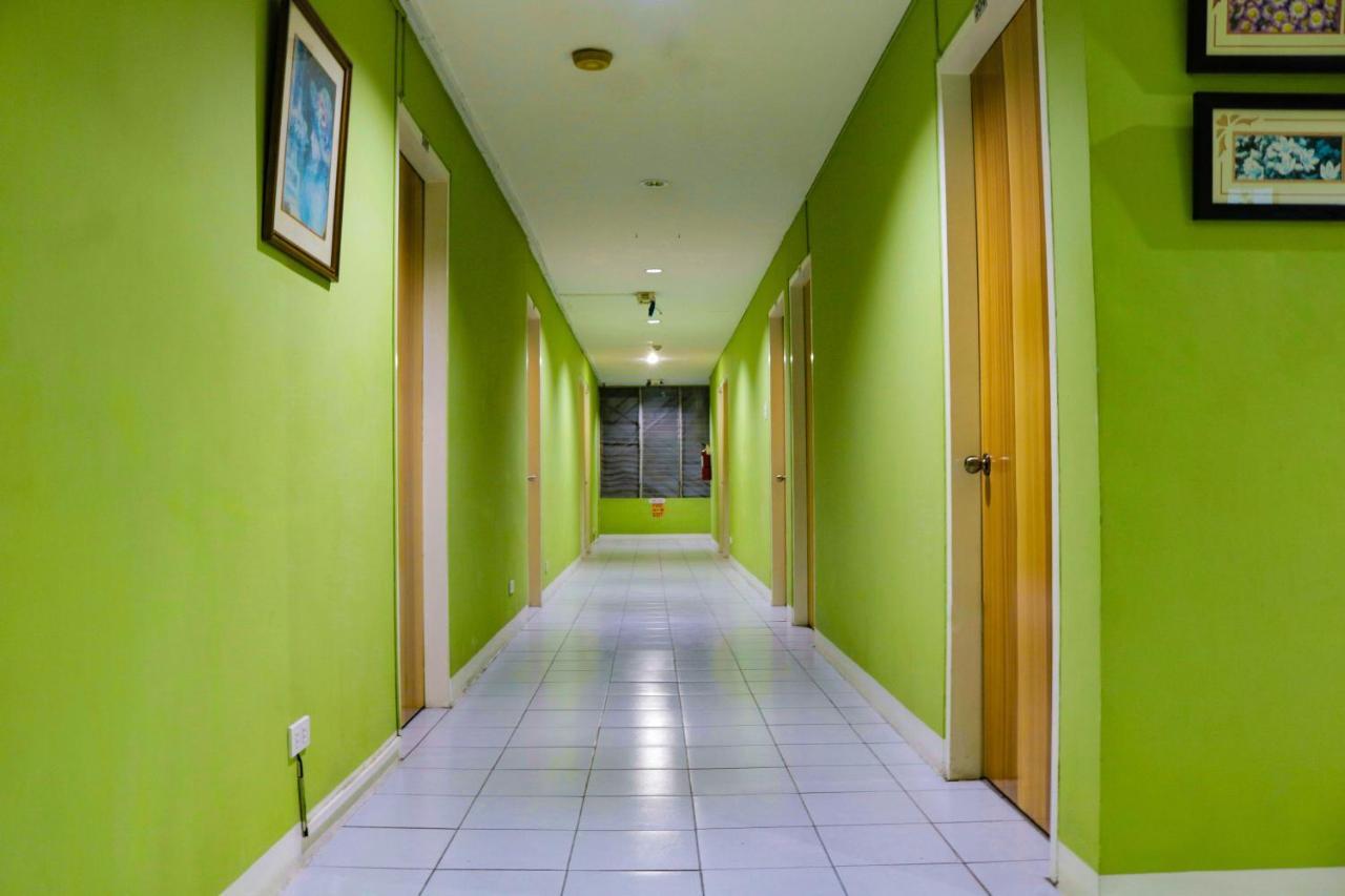 Reddoorz @ Junquera Extension Cebu Stadt Exterior foto